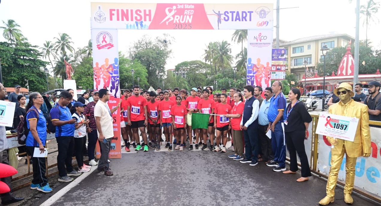 Participants running 3rd state-red -run 2025